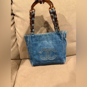 🔥24HR SALE🔥
Chanel Vintage Denim Tote Plastic Chain Handle Bag comes with COA